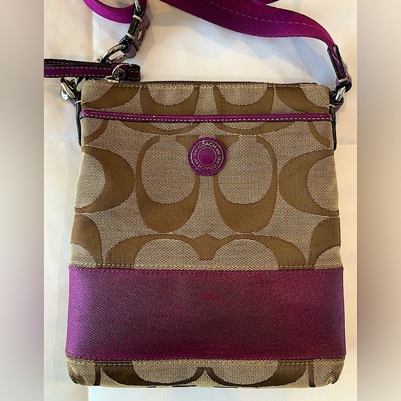 Coach Crossbody Bag - Picture 3 of 11